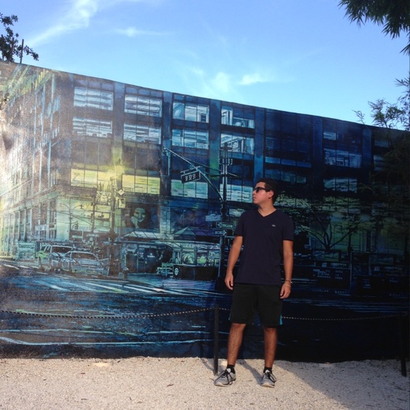 Meet your Posher, Diego - Picture 1 of 1